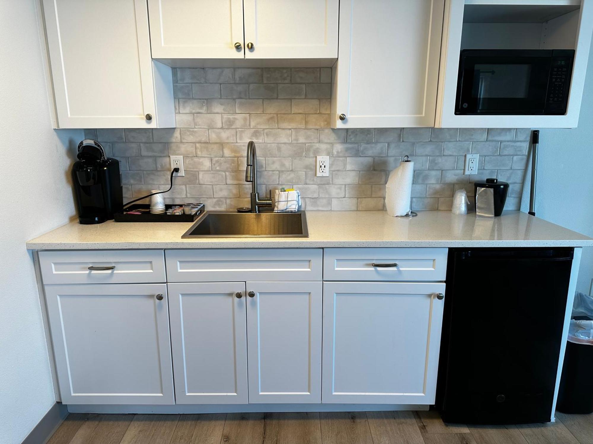 West Beach Suites Lincoln City Kamer foto