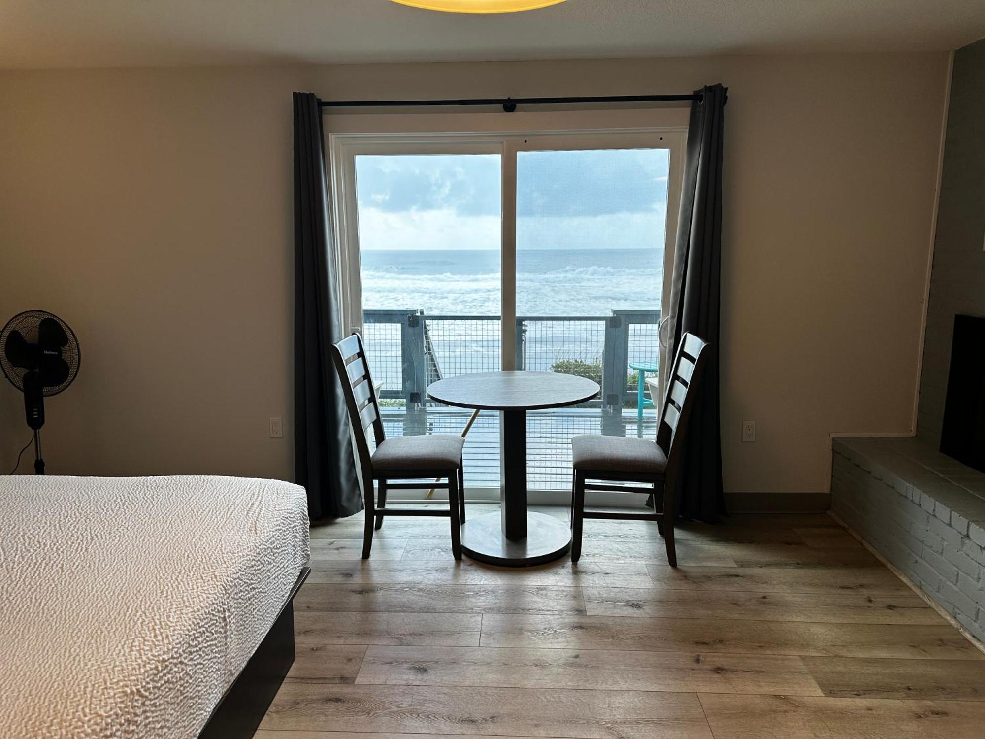 West Beach Suites Lincoln City Buitenkant foto